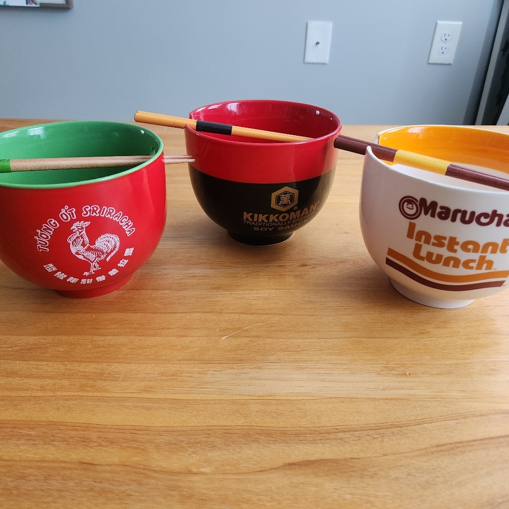Set of Three Ramen Bowls with Chopsticks